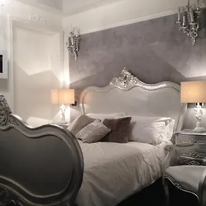 D.r.rome Spanish Luxury Gasthof