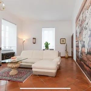  Appartement In Front Of Coliseum 2